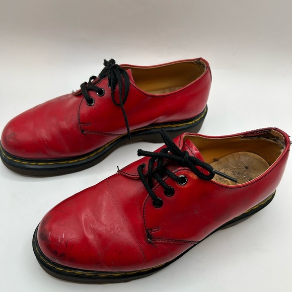 RARE Dr. Martens Vintage MADE IN ENGLISH Bright Red Leather Platform oxfords 5 - Picture 5 of 12
